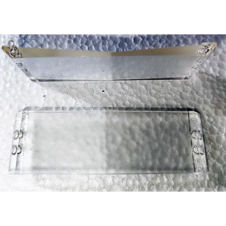 Světlovod 24x65/75mm na podsvícení LCD