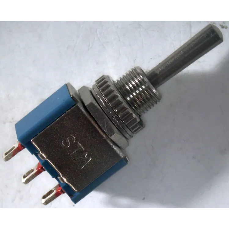 Přepínač páčkový 3 polohy 3A/250V AC