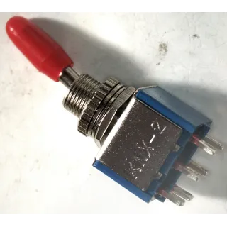 Přepínač páčkový dvojitý 2 polohy 3A/250V AC s červenou čepičkou